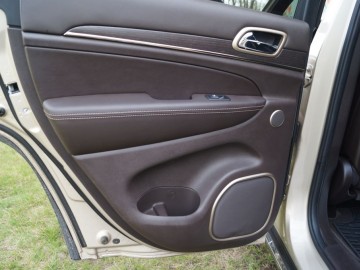 Jeep Grand Cherokee Overland Summit 3.0 CRD - Komfortowo i off-roadowo
