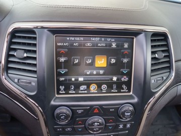 Jeep Grand Cherokee Overland Summit 3.0 CRD - Komfortowo i off-roadowo