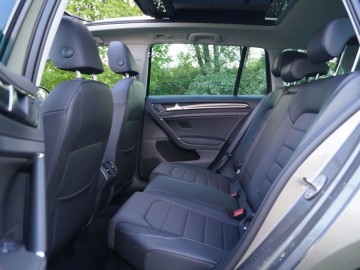 Volkswagen Golf Variant 2.0 TDI BlueMotion 4MOTION Highline 150 KM - Więcej Golfa w Golfie