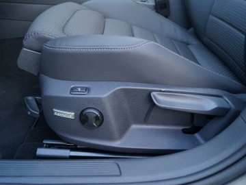 Volkswagen Golf Variant 2.0 TDI BlueMotion 4MOTION Highline 150 KM - Więcej Golfa w Golfie