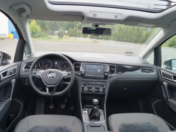 VW GOLF SPORTSVAN 1.4 TSI 150 KM - Jeśli nie miniwan to, co?