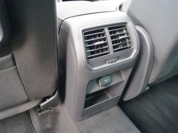 VW GOLF SPORTSVAN 1.4 TSI 150 KM - Jeśli nie miniwan to, co?
