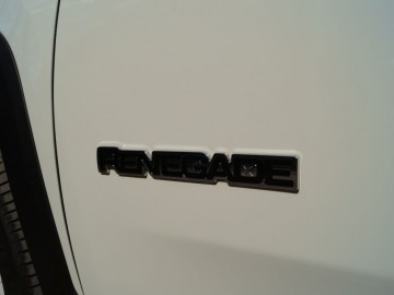 Jeep Renegade 2.0 MultiJet II 140 KM 4&times;4 Limited &ndash; Mały twardziel
