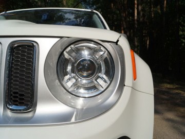 Jeep Renegade 2.0 MultiJet II 140 KM 4&times;4 Limited &ndash; Mały twardziel