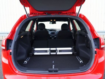Kia Cee`d II Kombi 1.6 CRDI GT Line 136KM AT 7 &ndash; Cee`d nie cud?