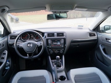 Volkswagen Jetta Highline 2.0 TDI BlueMotion Technology &ndash; Prawie Passat