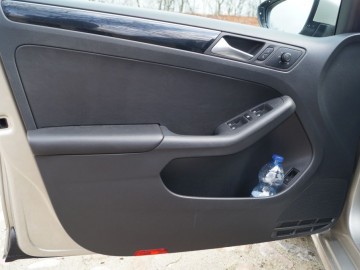 Volkswagen Jetta Highline 2.0 TDI BlueMotion Technology &ndash; Prawie Passat