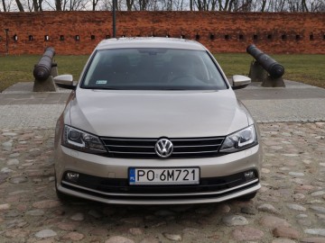 Volkswagen Jetta Highline 2.0 TDI BlueMotion Technology &ndash; Prawie Passat