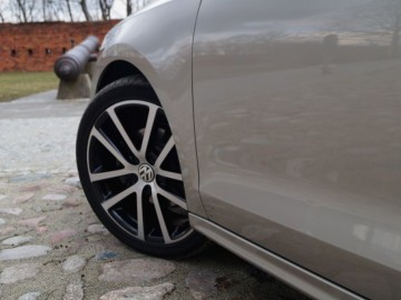 Volkswagen Jetta Highline 2.0 TDI BlueMotion Technology &ndash; Prawie Passat