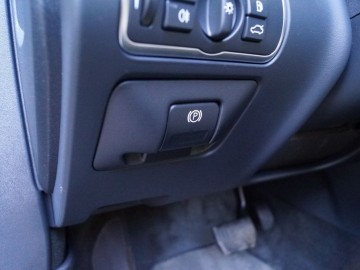 Volvo XC60 D5 AWD 220 KM &ndash; Ikea na kołach