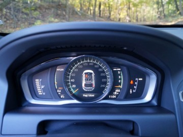 Volvo XC60 D5 AWD 220 KM &ndash; Ikea na kołach