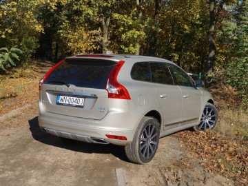 Volvo XC60 D5 AWD 220 KM &ndash; Ikea na kołach