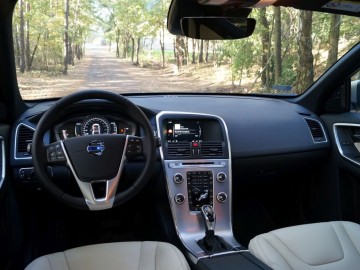 Volvo XC60 D5 AWD 220 KM &ndash; Ikea na kołach