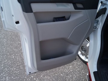 Volkswagen Transporter 2,0 TDi 140 KM MT6 &ndash; Og&oacute;rek po przejściach&hellip;