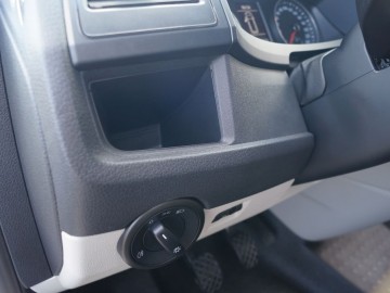 Volkswagen Transporter 2,0 TDi 140 KM MT6 &ndash; Og&oacute;rek po przejściach&hellip;