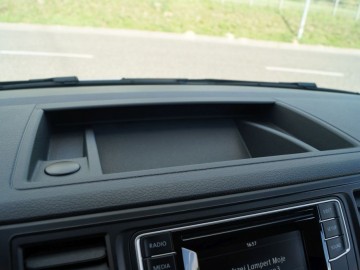 Volkswagen Transporter 2,0 TDi 140 KM MT6 &ndash; Og&oacute;rek po przejściach&hellip;