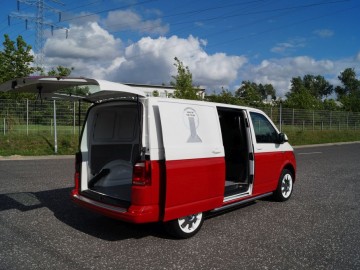 Volkswagen Transporter 2,0 TDi 140 KM MT6 &ndash; Og&oacute;rek po przejściach&hellip;
