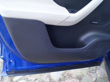 Jaguar F-Pace 3,0 TDV6 AT8 300 KM &ndash; Kocie sprawki