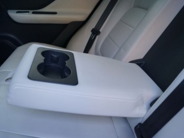 Jaguar F-Pace 3,0 TDV6 AT8 300 KM &ndash; Kocie sprawki
