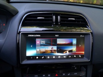 Jaguar F-Pace 3,0 TDV6 AT8 300 KM &ndash; Kocie sprawki