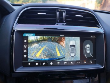 Jaguar F-Pace 3,0 TDV6 AT8 300 KM &ndash; Kocie sprawki