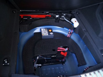 Jaguar F-Pace 3,0 TDV6 AT8 300 KM &ndash; Kocie sprawki
