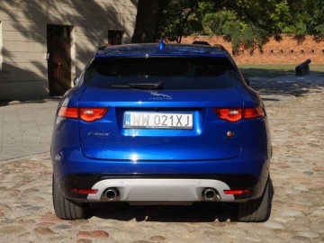 Jaguar F-Pace 3,0 TDV6 AT8 300 KM &ndash; Kocie sprawki