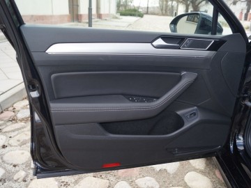 Volkswagen Passat 1.8 TSI BlueMotion Technology 180 KM &ndash; Klasyka klasyki!