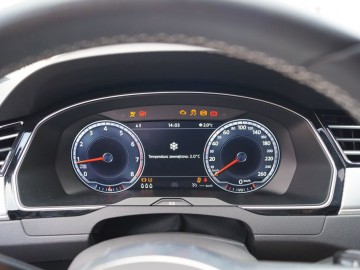 Volkswagen Passat 1.8 TSI BlueMotion Technology 180 KM &ndash; Klasyka klasyki!