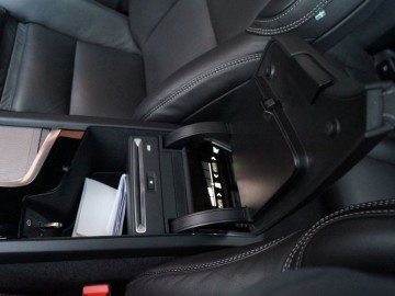 Volvo S90 D5 AWD Inscription &ndash; Pięć metr&oacute;w luksusu, czyli piękna bestia