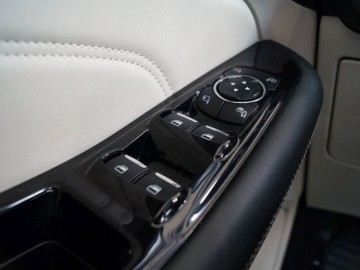 Ford Edge II 2.0 TDCI 180 KM 4&times;4 &ndash; Dwa łyki Ameryki