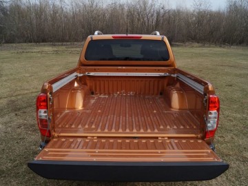 Nissan Navara IV Double Cab 6MT 2.3 DCi 190KM &ndash; W klasie Lux, czyli z rancza do opery&hellip;