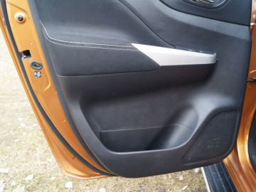 Nissan Navara IV Double Cab 6MT 2.3 DCi 190KM &ndash; W klasie Lux, czyli z rancza do opery&hellip;