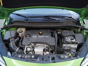 Opel Corsa 1.0 Turbo Color Edition &ndash; Uniwersalna?