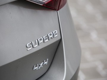 Skoda Superb 2,0 TDI 190 KM 6AT DSG 4&times;4 &ndash; Dynamiczny abstynent&hellip;