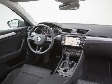 Skoda Superb 2,0 TDI 190 KM 6AT DSG 4&times;4 &ndash; Dynamiczny abstynent&hellip;