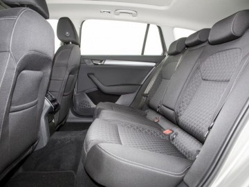 Skoda Superb 2,0 TDI 190 KM 6AT DSG 4&times;4 &ndash; Dynamiczny abstynent&hellip;