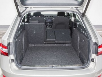 Skoda Superb 2,0 TDI 190 KM 6AT DSG 4&times;4 &ndash; Dynamiczny abstynent&hellip;
