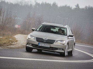 Skoda Superb 2,0 TDI 190 KM 6AT DSG 4&times;4 &ndash; Dynamiczny abstynent&hellip;