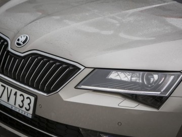 Skoda Superb 2,0 TDI 190 KM 6AT DSG 4&times;4 &ndash; Dynamiczny abstynent&hellip;