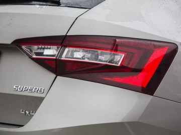Skoda Superb 2,0 TDI 190 KM 6AT DSG 4&times;4 &ndash; Dynamiczny abstynent&hellip;
