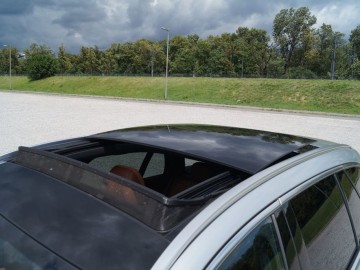 Mercedes Benz E220d W213 kombi 9G-Tronic &ndash; Elegancja i blichtr