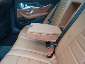 Mercedes Benz E220d W213 kombi 9G-Tronic &ndash; Elegancja i blichtr