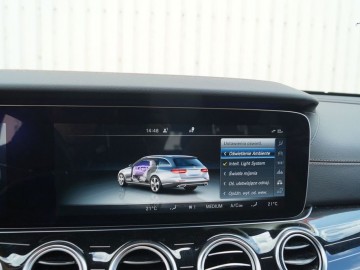 Mercedes Benz E220d W213 kombi 9G-Tronic &ndash; Elegancja i blichtr