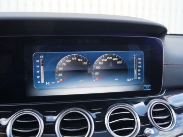Mercedes Benz E220d W213 kombi 9G-Tronic &ndash; Elegancja i blichtr