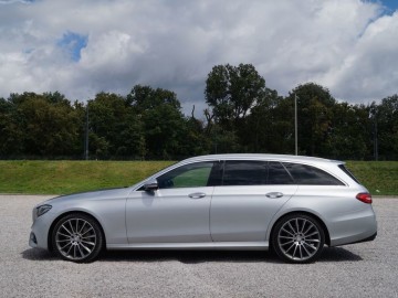 Mercedes Benz E220d W213 kombi 9G-Tronic &ndash; Elegancja i blichtr