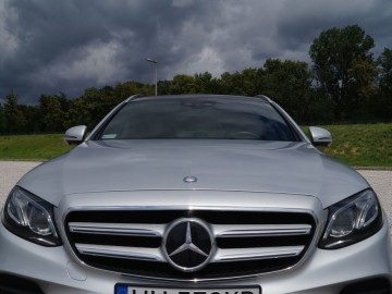 Mercedes Benz E220d W213 kombi 9G-Tronic &ndash; Elegancja i blichtr