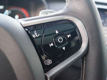 Volvo XC90 Twin Engine T8 AWD &ndash; Hybryda dla opornych