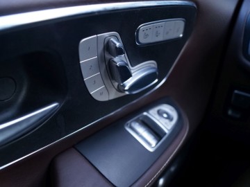 Mercedes-Benz V 250 CDI 7-G Tronic Plus: Kiedy S-Klasa to za mało