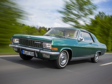 Opel Diplomat &ndash; Samoch&oacute;d szefa